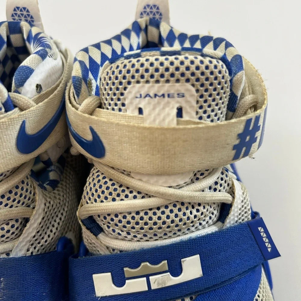 Nike LeBron Soldier 9 Shoes Kentucky Wildcats BBN Boys 6Y Blue White 776471-104